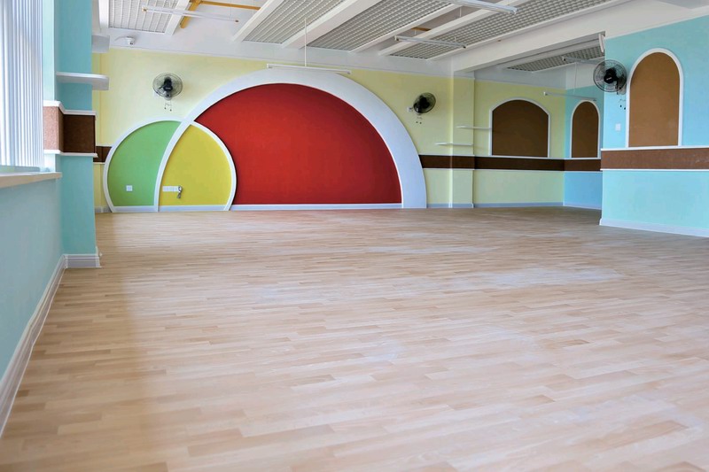 雅卓片材石塑PVC地板